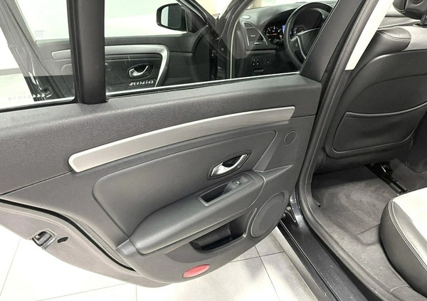 Renault Laguna cena 32500 przebieg: 215000, rok produkcji 2011 z Urzędów małe 277